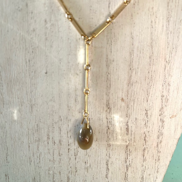 Natural Agate Stones Polished teardrop Pendant & Gold plated layered necklace - Picture 3 of 6